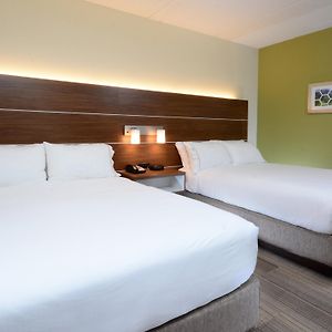 Standard Room Two Queen Beds